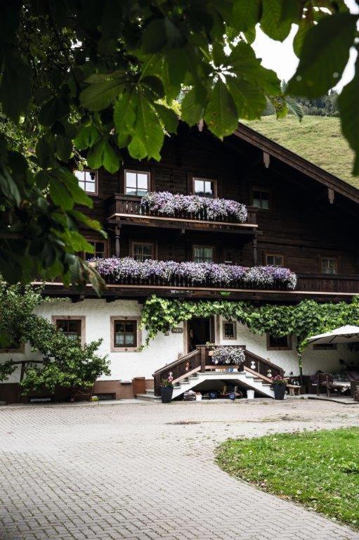 Hochwart Hof Bed & Breakfast Bed and Breakfast Saalbach-Hinterglemm Esterno foto